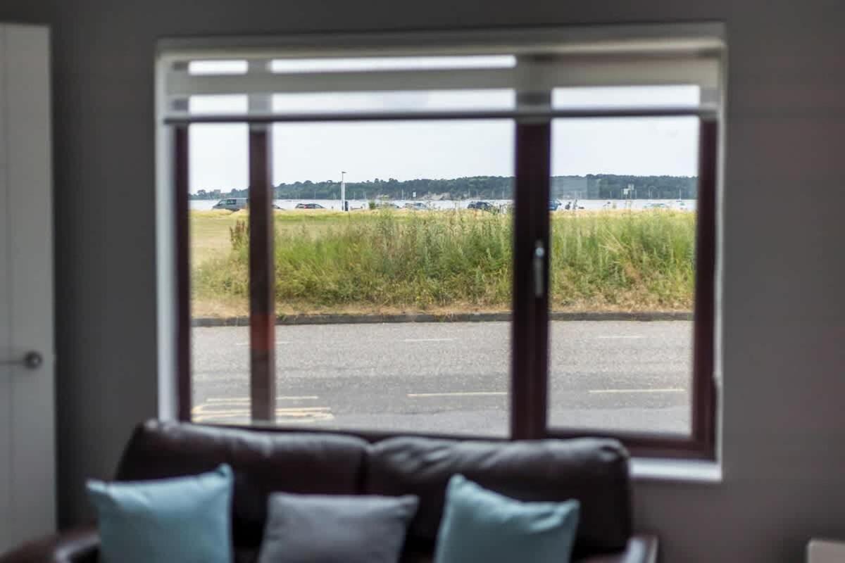 Villa Trade Winds Poole Exterior foto