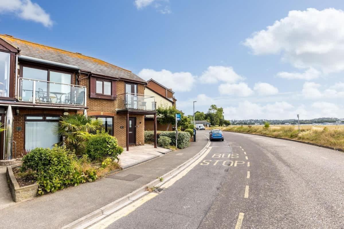 Villa Trade Winds Poole Exterior foto